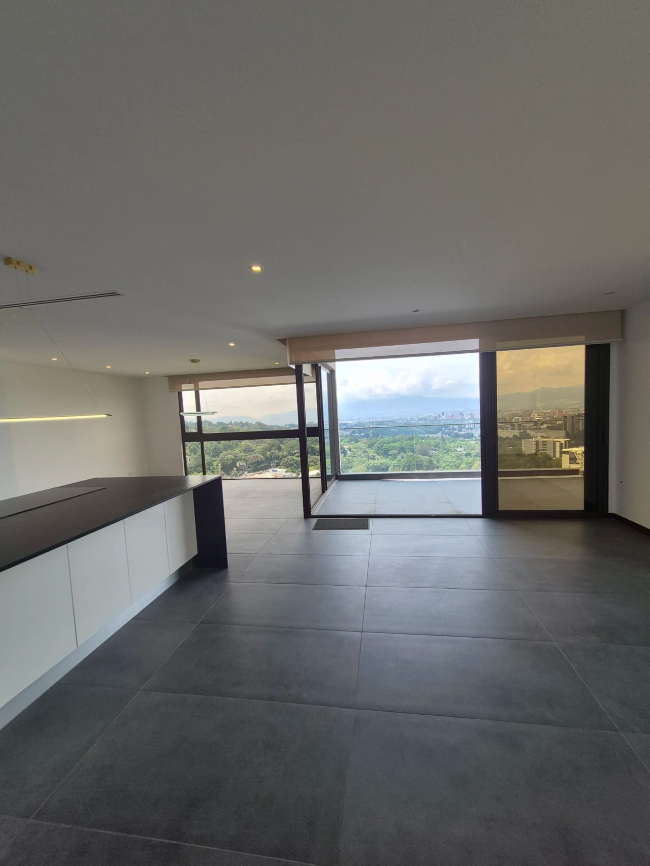 En Venta Moderno Penthouse con Increibles Vistas, San Lázaro Zona 15 — Apartamento en Venta en San Lázaro, Zona 15, Guatemala, Ciudad — foto 4 de 16