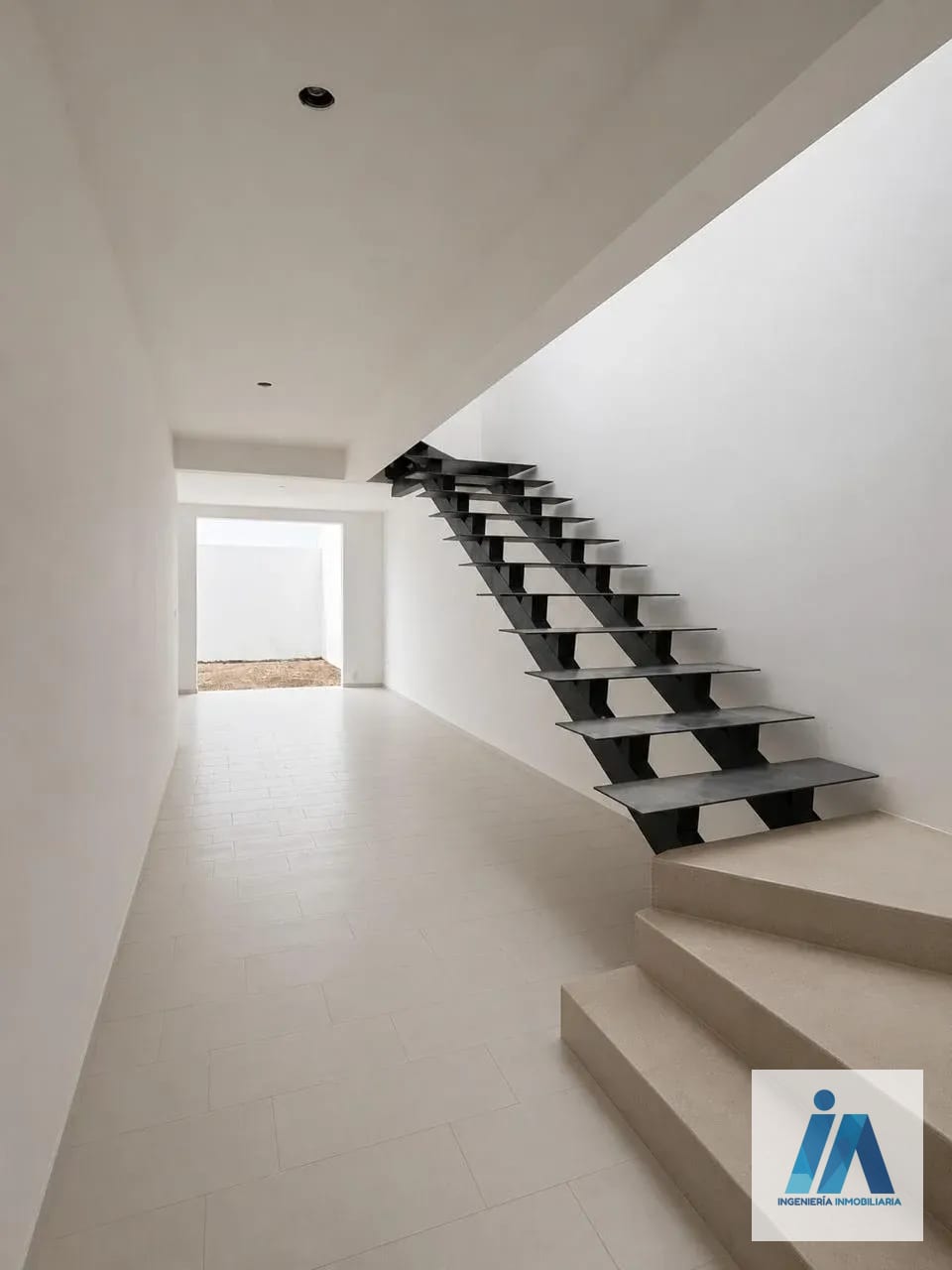 CASA NUEVA EN VENTA📍Residenciales La Isla, San Cristóbal Zona 8 de Mixco — Casa en Venta en Zona 8 Mixco, Guatemala, Ciudad — foto 2 de 11
