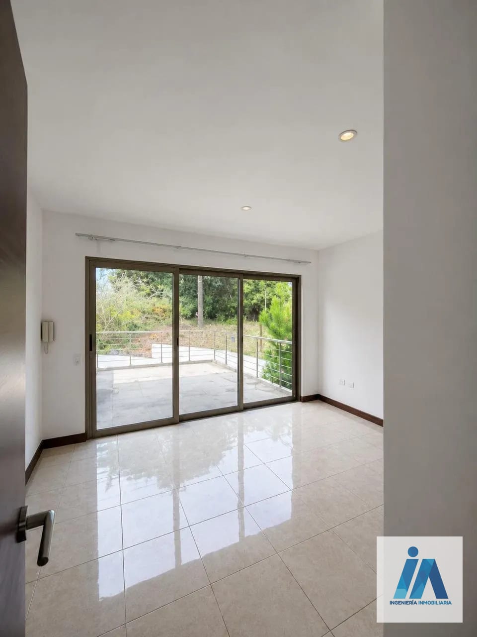 CASA TIPO LOFT EN ALQUILER📍 Altos de Kanajuyú, Kanajuyú II, Zona 16 — Casa en Alquiler en Zona 16, Guatemala, Ciudad — foto 5 de 6