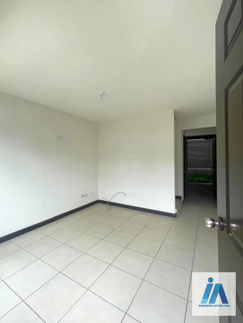 CASA EN VENTA / ALQUILER 📍 Condominio La Foret de Arrazola, Fraijanes Km 24.5 Carr. a Lo de Diéguez — Casa en Alquiler en Carretera a El Salvador, Guatemala, Ciudad — foto 9 de 15