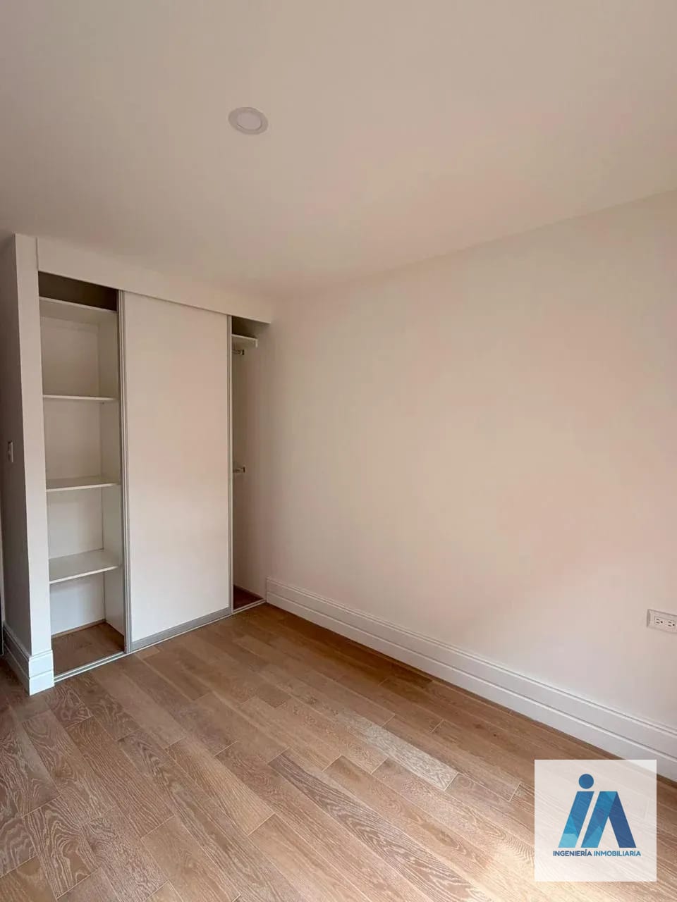 APARTAMENTO EN ALQUILER đ Edificio CĂ©ntrico, Zona 5 â Apartamento en Alquiler en Zona 5, Guatemala, Ciudad â foto 11 de 17