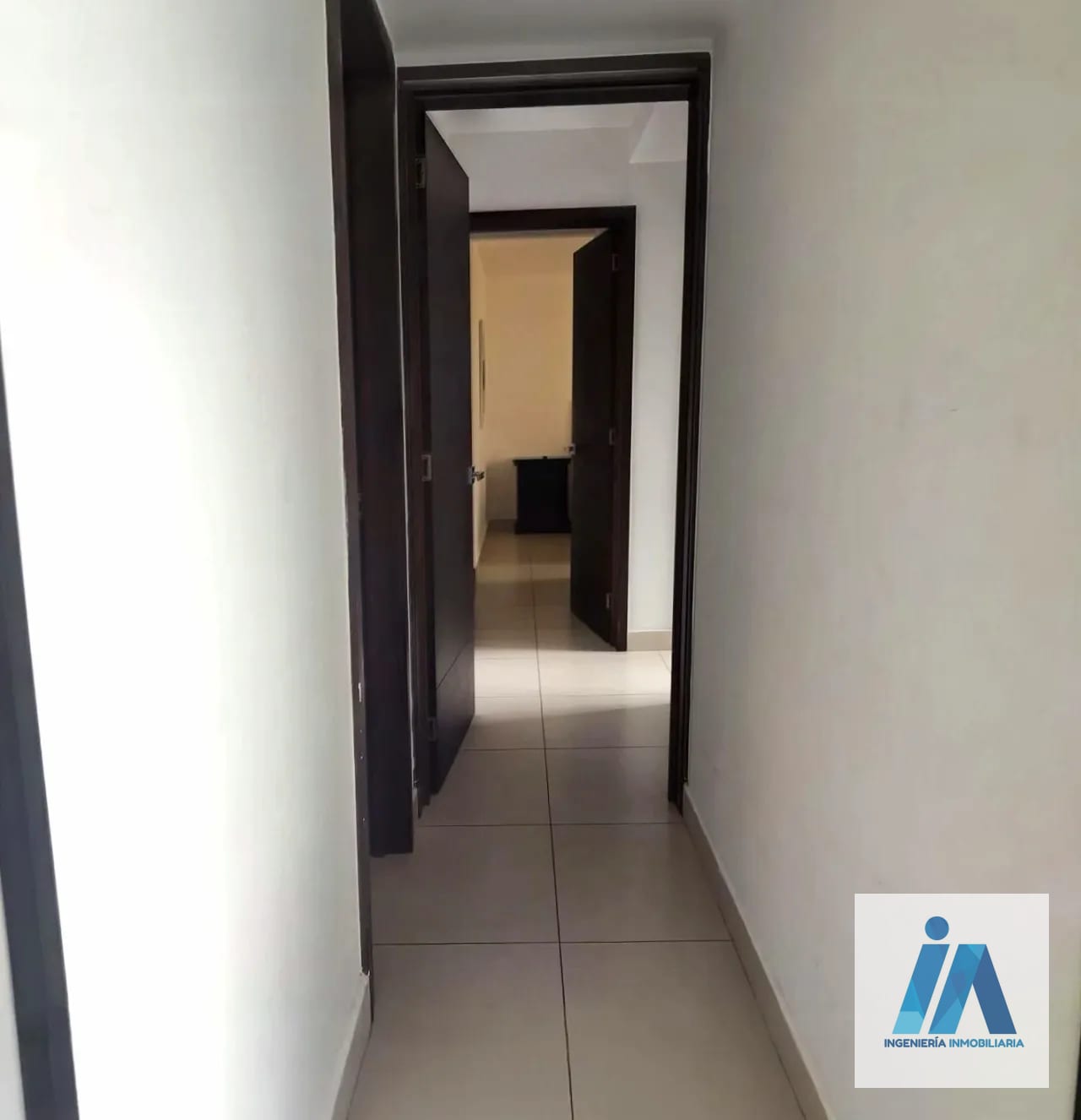 APARTAMENTO AMUEBLADO EN ALQUILER📍Edificio Be14 / La Villa, Zona 14 — Apartamento en Alquiler en Zona 14, Guatemala, Ciudad — foto 4 de 14