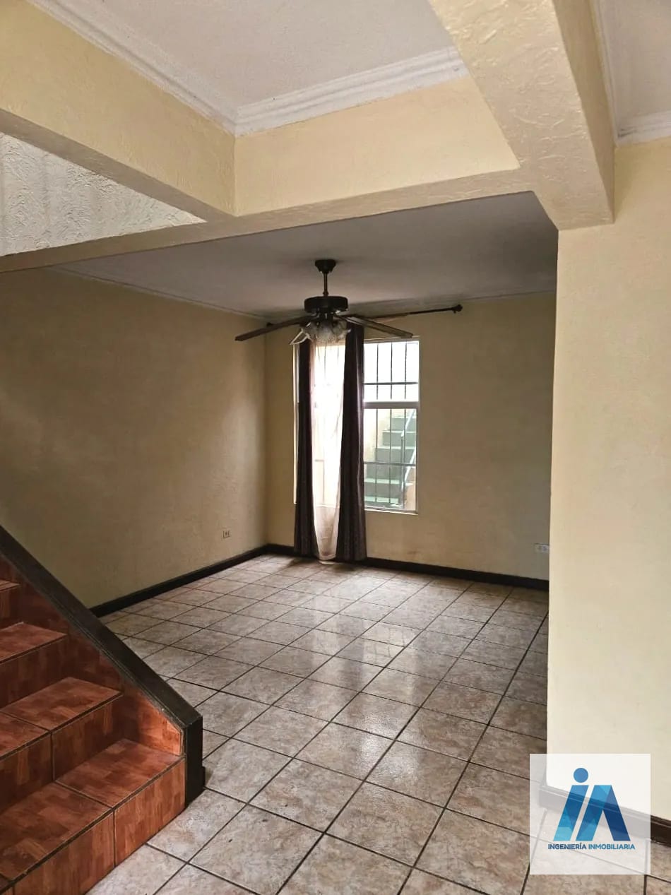 CASA EN VENTA 📍 Residencial Prados del Tabacal 2, Zona 5 Villa Nueva — Casa en Venta en Villa Nueva, Guatemala, Ciudad — foto 2 de 7