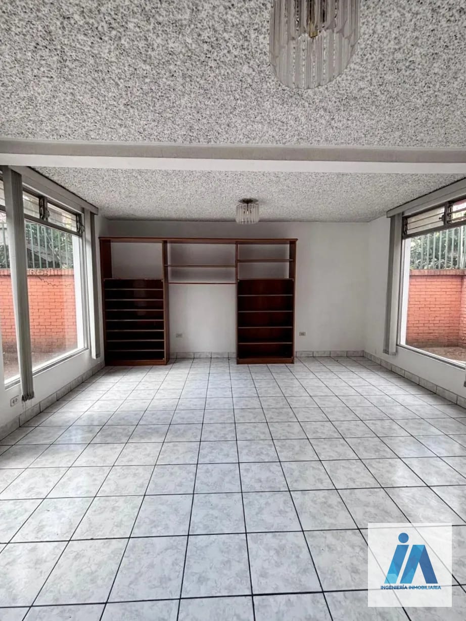 CASA EN ALQUILER PARA OFICINA📍 Avenida Petapa z.12 Por Centro Comercial Petapa — Casa en Alquiler en Zona 12, Guatemala, Ciudad — foto 6 de 13