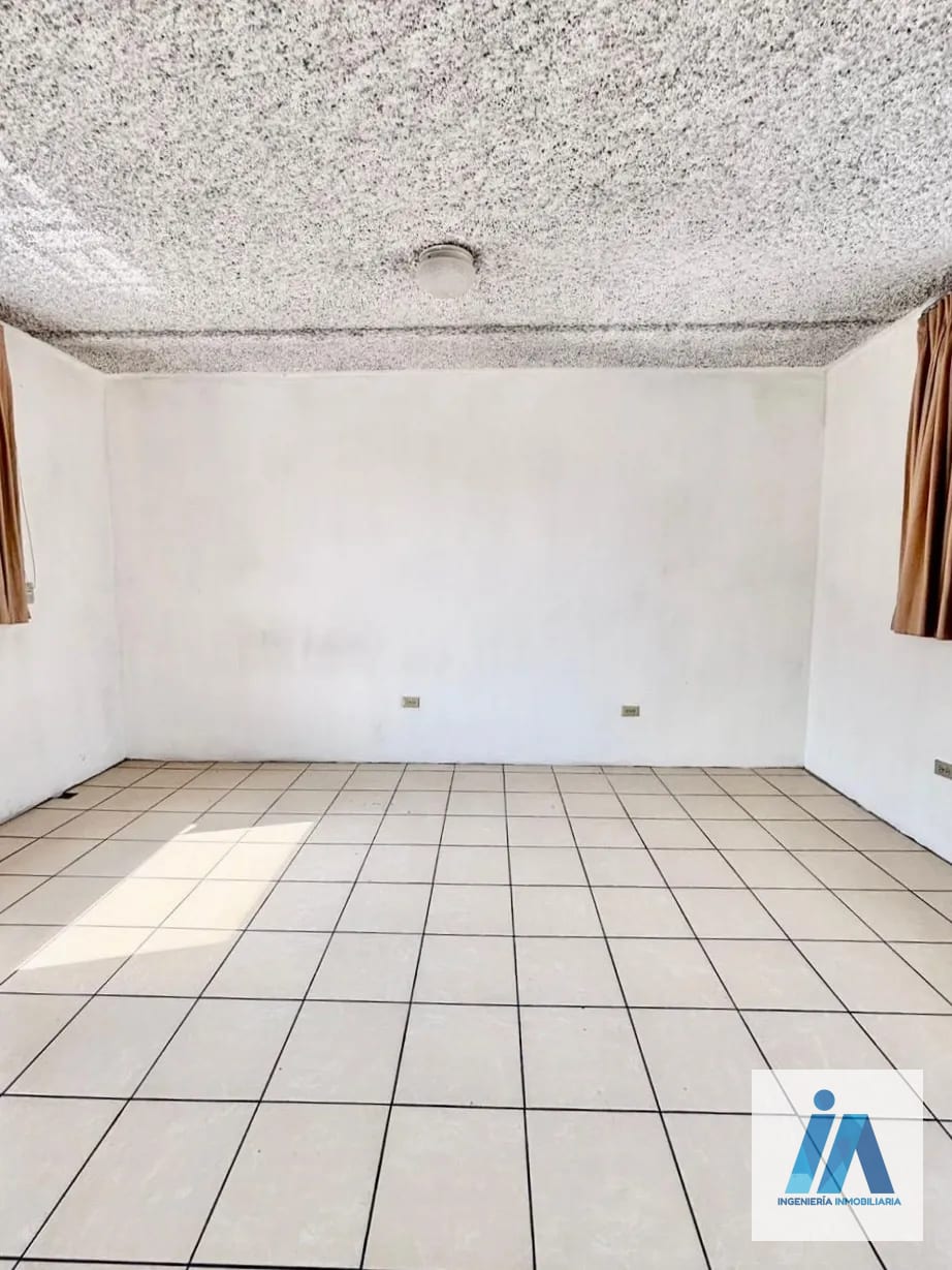 CASA EN ALQUILER PARA OFICINA📍 Avenida Petapa z.12 Por Centro Comercial Petapa — Casa en Alquiler en Zona 12, Guatemala, Ciudad — foto 11 de 13