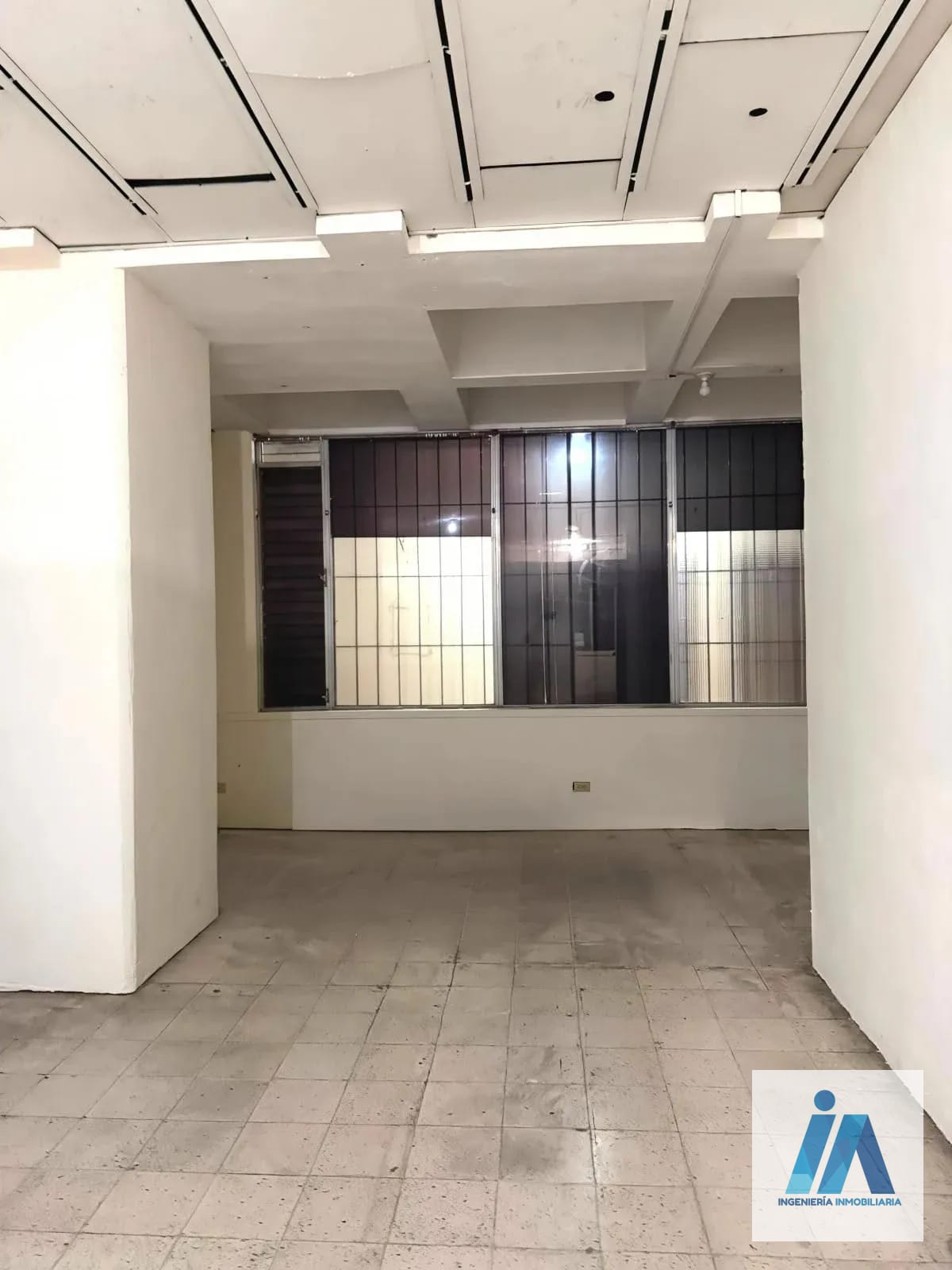 OFICINA EN ALQUILER - Edificio El Centro, Zona 1 — Oficina en Alquiler en Zona 1, Guatemala, Ciudad — foto 5 de 8