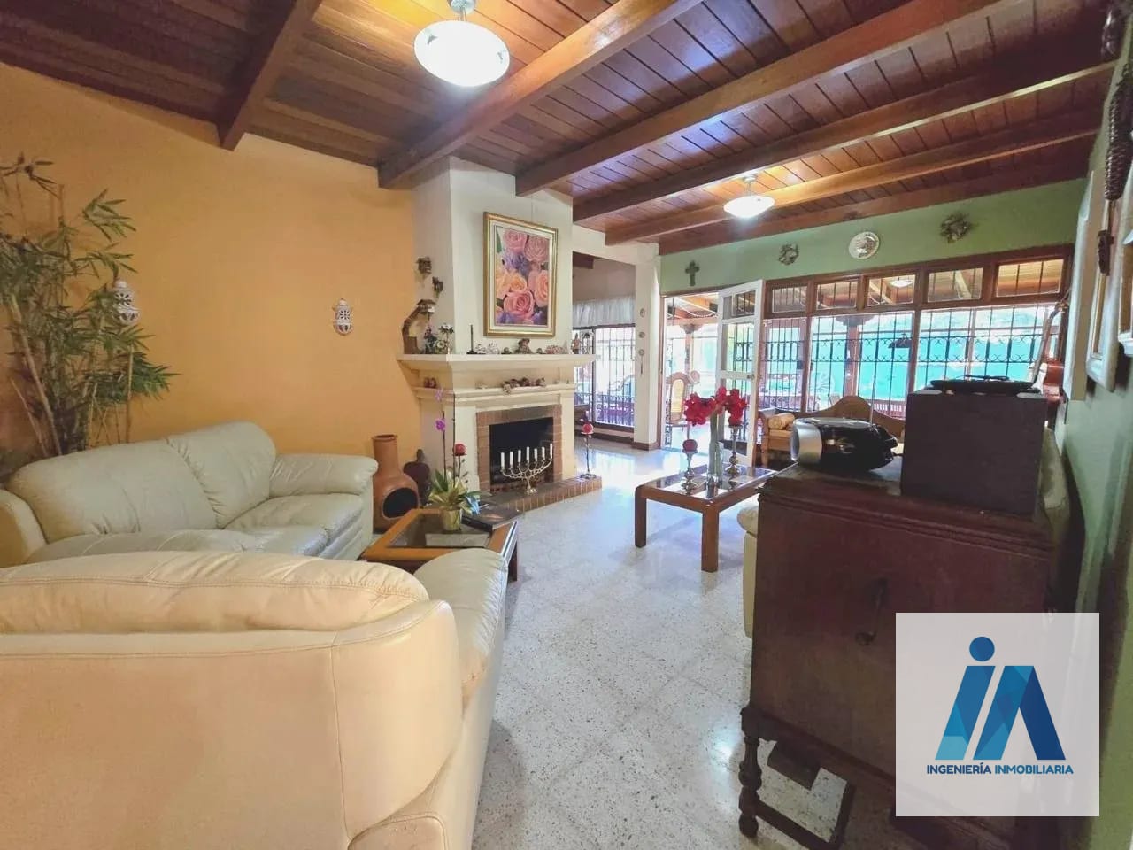 CASA EN VENTA 📍 Carretera a El Salvador, Km.16 (fuera de garita) — Casa en Venta en Carretera a El Salvador, Guatemala, Ciudad — foto 2 de 13