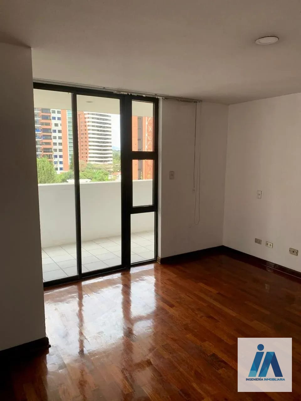 APARTAMENTO EN ALQUILER📍 Edificio Greco, zona 14 Las Américas — Apartamento en Alquiler en Zona 14, Guatemala, Ciudad — foto 8 de 11