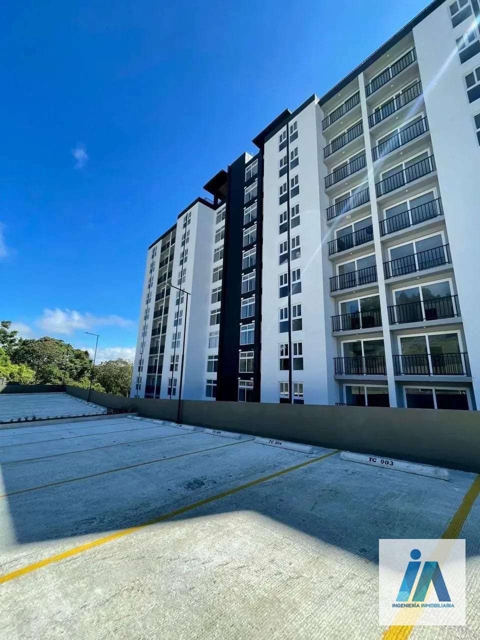 Apartamento con Jardín en Alquiler o Venta 📍 Edificio Bari, KM. 18.5 — Apartamento en Venta en Bari, Carretera a El Salvador, Guatemala, Ciudad — foto 11 de 11