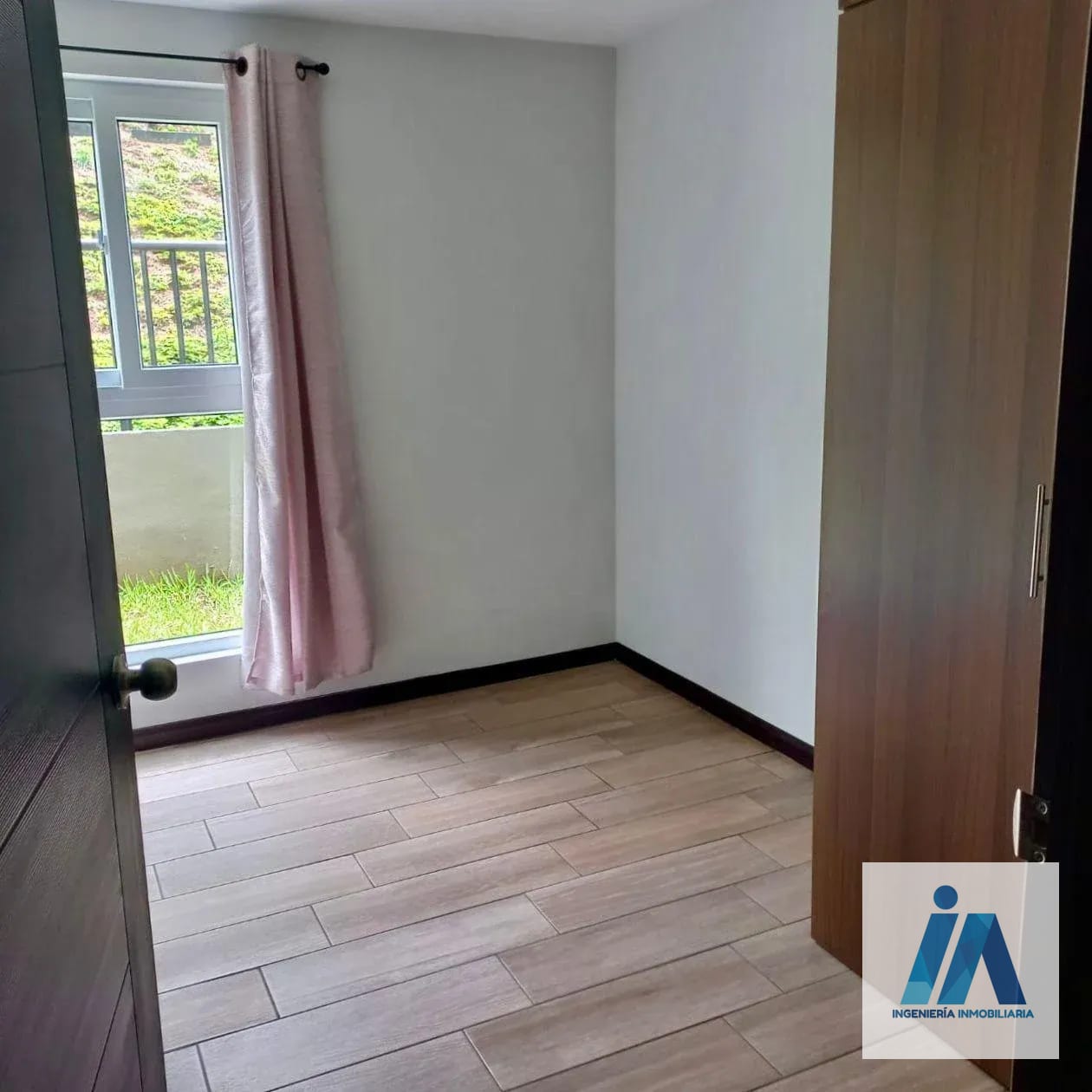 Apartamento con Jardín en Alquiler o Venta 📍 Edificio Bari, KM. 18.5 — Apartamento en Venta en Bari, Carretera a El Salvador, Guatemala, Ciudad — foto 8 de 11