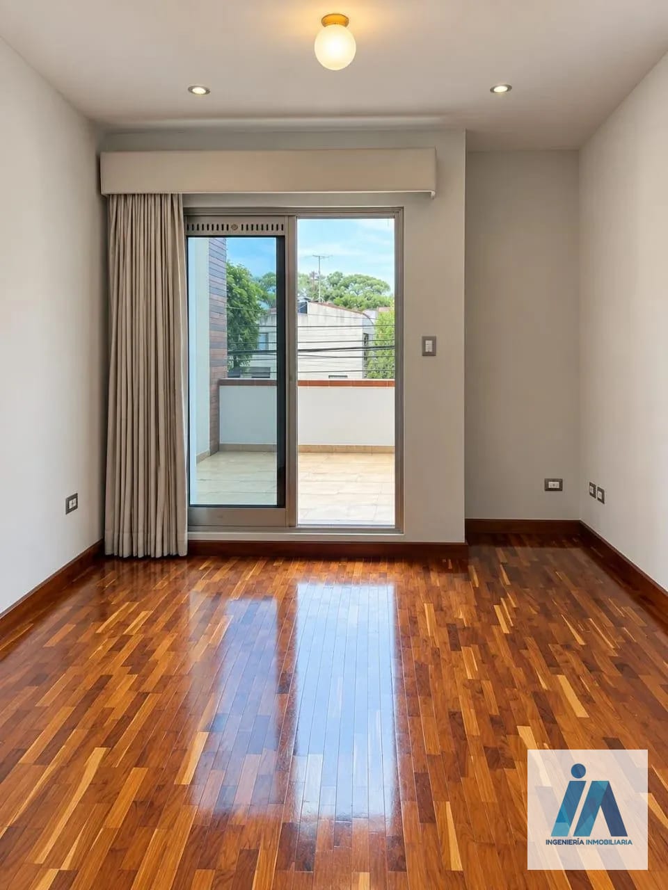 APARTAMENTO EN ALQUILER 📍 Edificio Alhambra, Zona 15 — Apartamento en Alquiler en Zona 15, Guatemala, Ciudad — foto 5 de 15