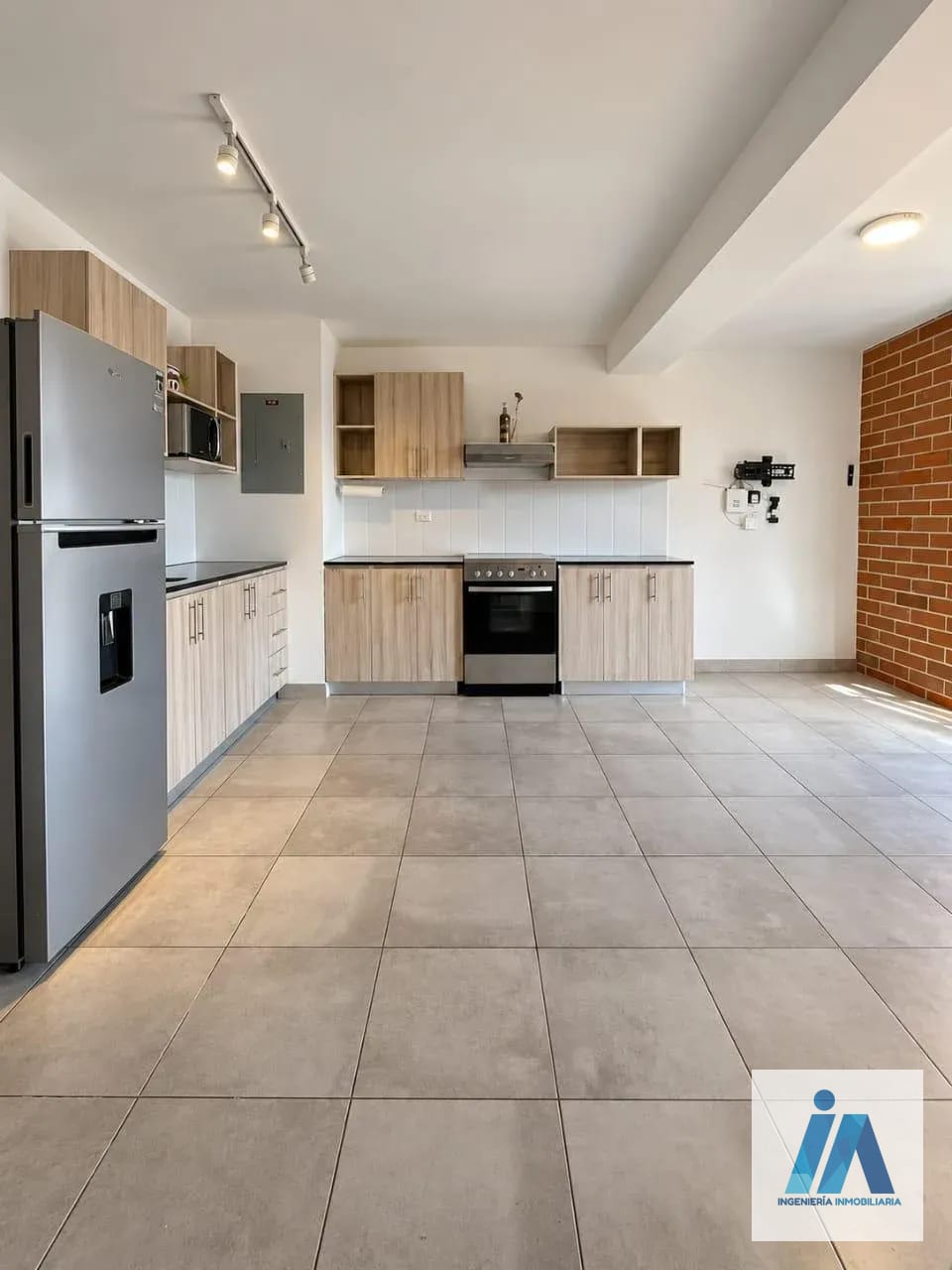 APARTAMENTO EN ALQUILER 📍 Edificio Modra, Zona 4 — Apartamento en Alquiler en Zona 4, Guatemala, Ciudad — foto 3 de 12
