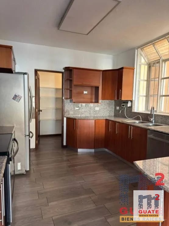 Casa en condominio en Renta, Zona 13 — Casa en Alquiler en Zona 13, Guatemala, Ciudad — foto 4 de 12