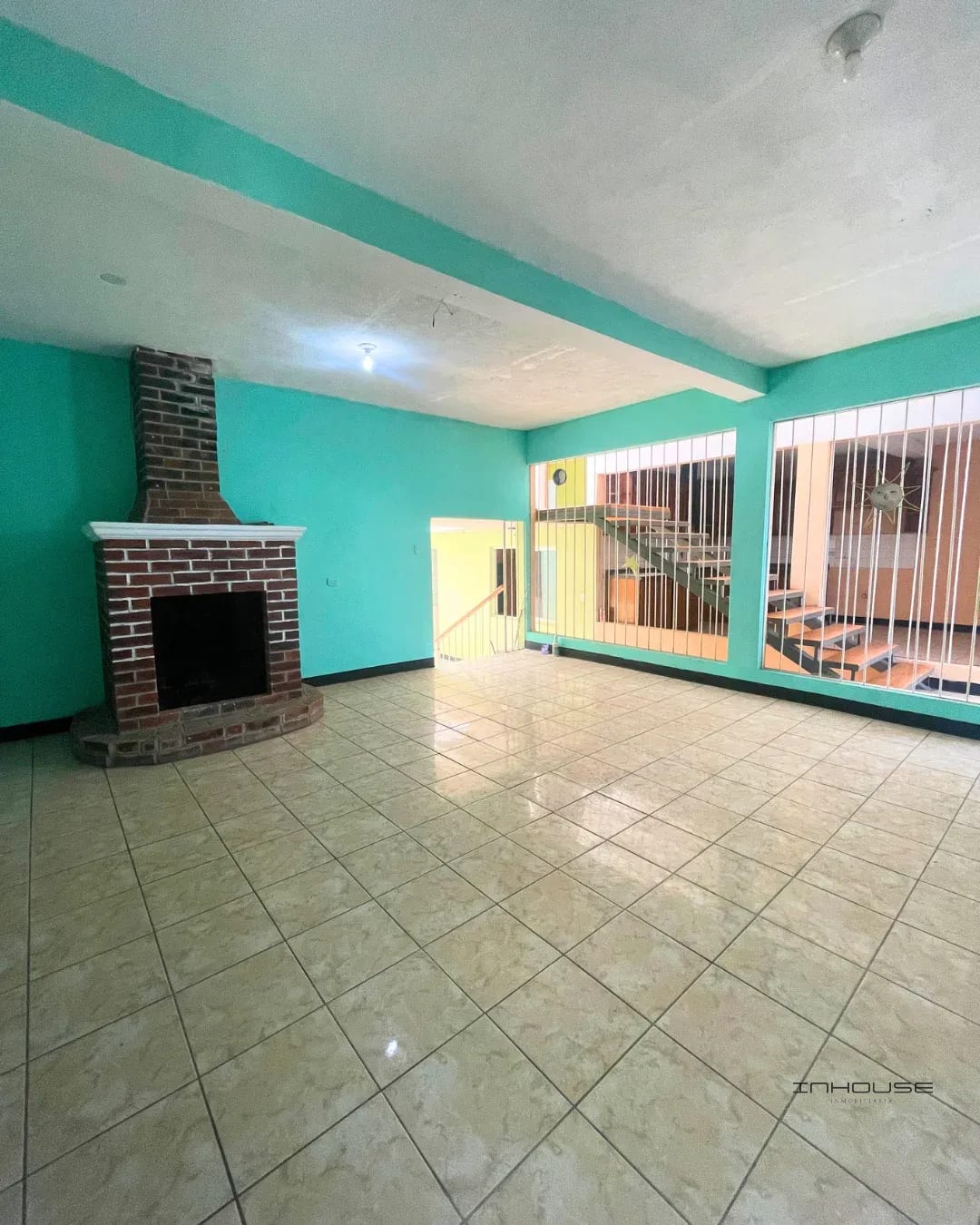 CASA EN VENTA EN ZONA 18 DENTRO DE GARITA — Casa en Venta en Zona 18, Guatemala, Ciudad — foto 2 de 10