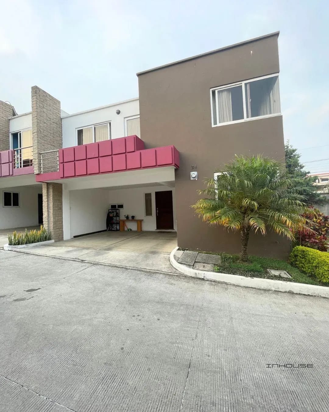 CASA EN VENTA EN BELLAVISTA SAN CRISTÓBAL — Casa en Venta en Villa Nueva, Guatemala, Ciudad — foto 1 de 11