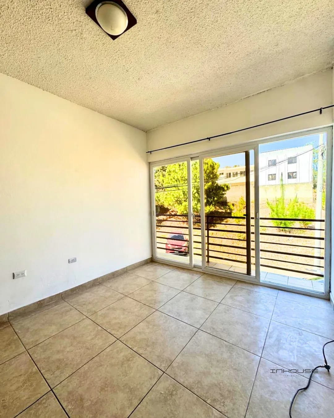 Apartamento en Renta Zona 16, Hacienda Real — Apartamento en Alquiler en Zona 16, Guatemala, Ciudad — foto 9 de 11