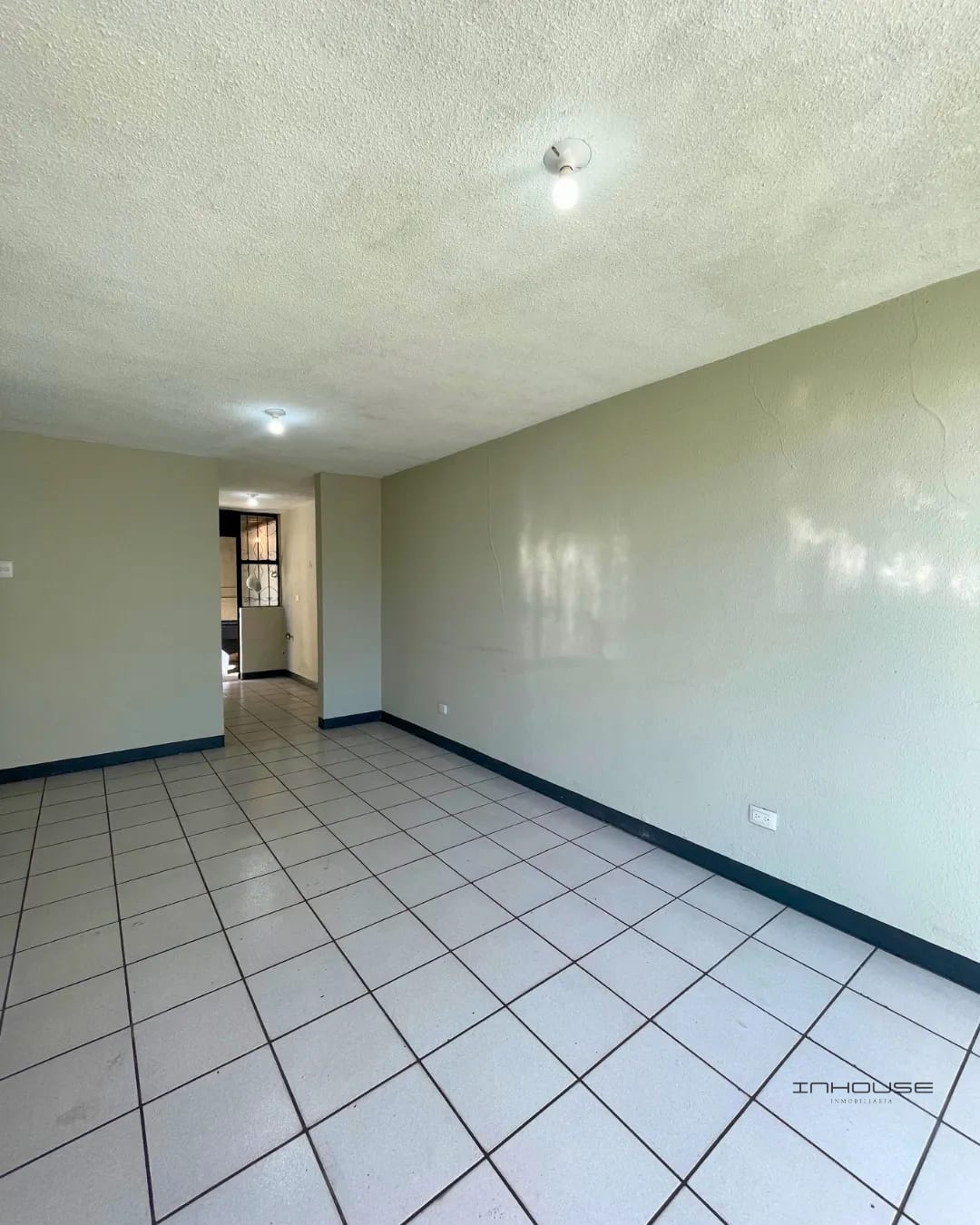 Casa en Venta en Villa Nueva de un Nivel Naciones Unidas — Casa en Venta en Naciones Unidas, Villa Nueva, Guatemala, Ciudad — foto 2 de 10