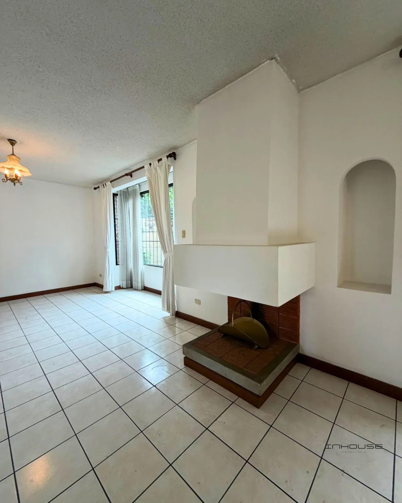 Casa en Venta en Zona 16 - Kanajuyú — Casa en Venta en Kanajuyú, Zona 16, Guatemala, Ciudad — foto 4 de 10