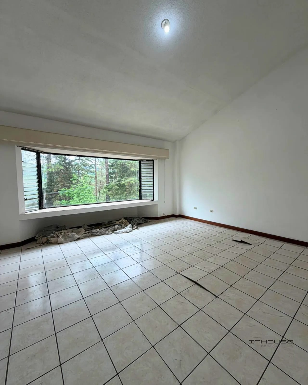 Casa en Venta en Zona 16 - Kanajuyú — Casa en Venta en Kanajuyú, Zona 16, Guatemala, Ciudad — foto 8 de 10