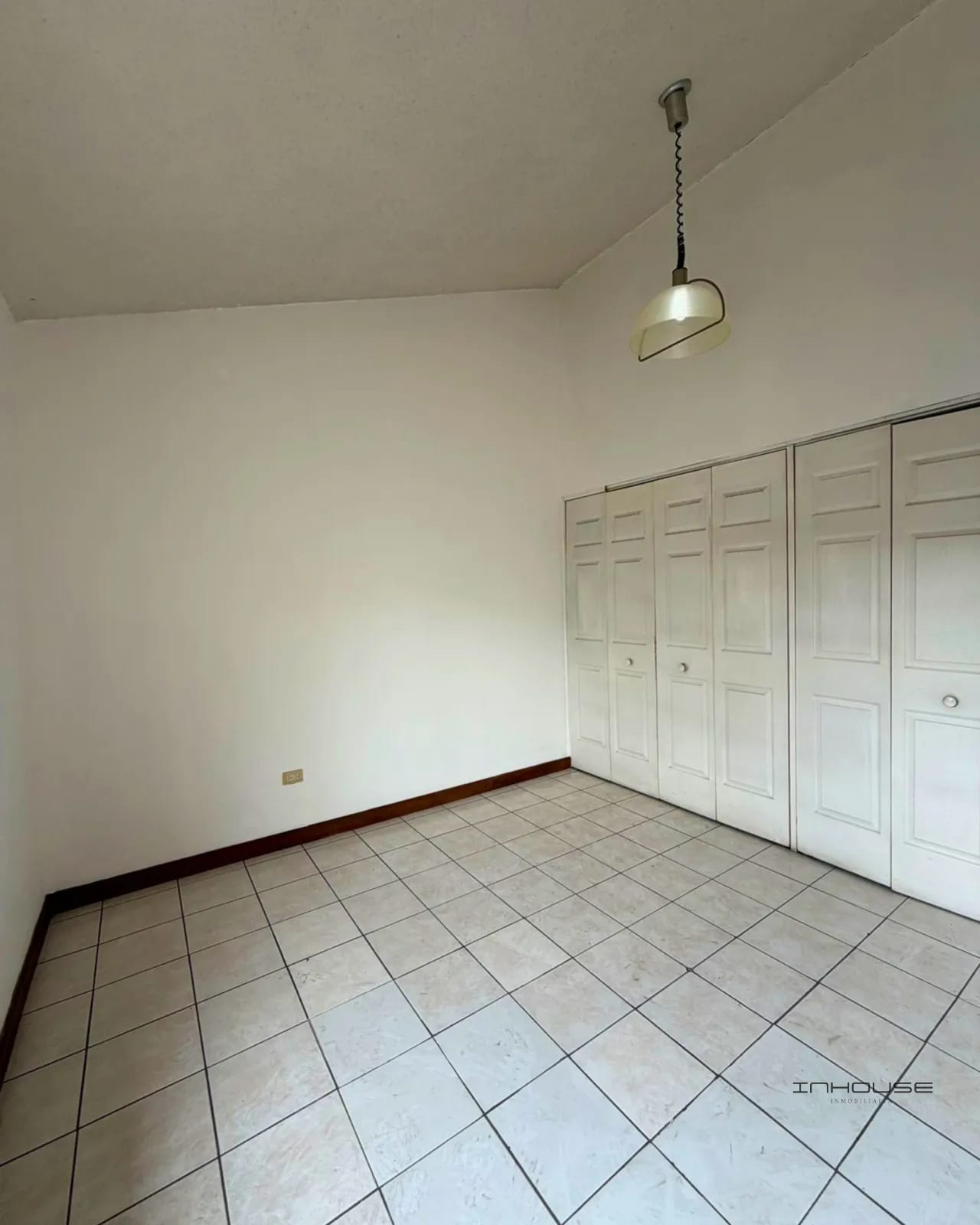 Casa en Venta en Zona 16 - Kanajuyú — Casa en Venta en Kanajuyú, Zona 16, Guatemala, Ciudad — foto 9 de 10