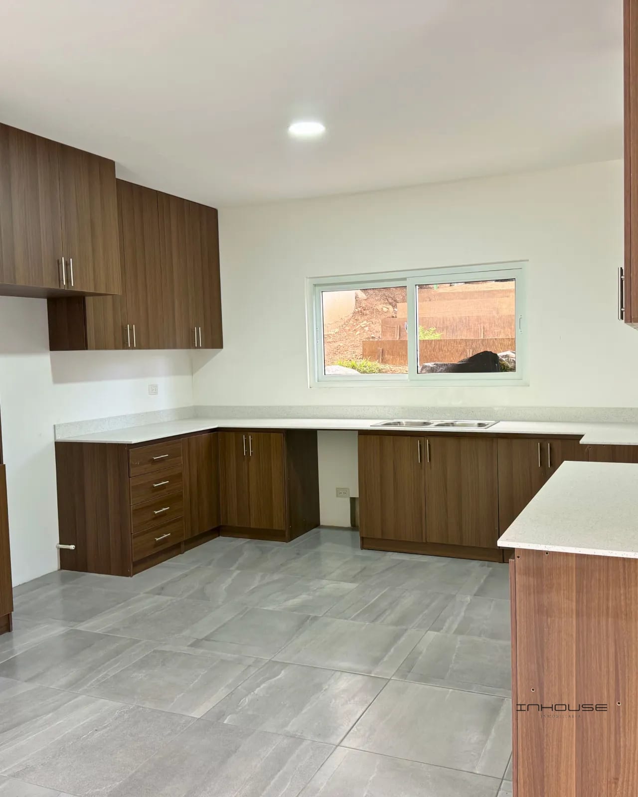 Casa en Venta en CAES KM 20 para Estrenar — Casa en Venta en Vila Verde II, Carretera a El Salvador, Guatemala, Ciudad — foto 8 de 8
