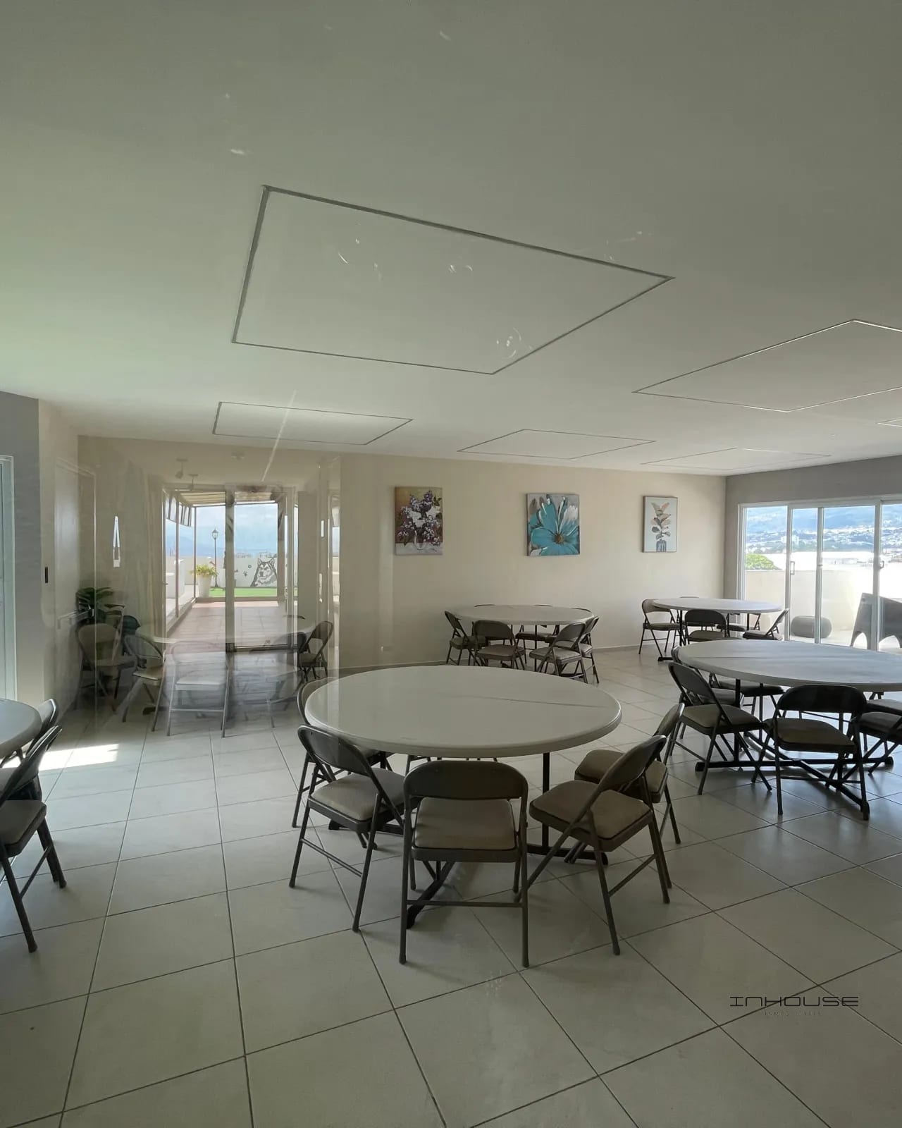Apartamento en Renta Zona 2 de Mixco — Apartamento en Alquiler en Torre Zentia, Zona 2 Mixco, Guatemala, Ciudad — foto 4 de 15