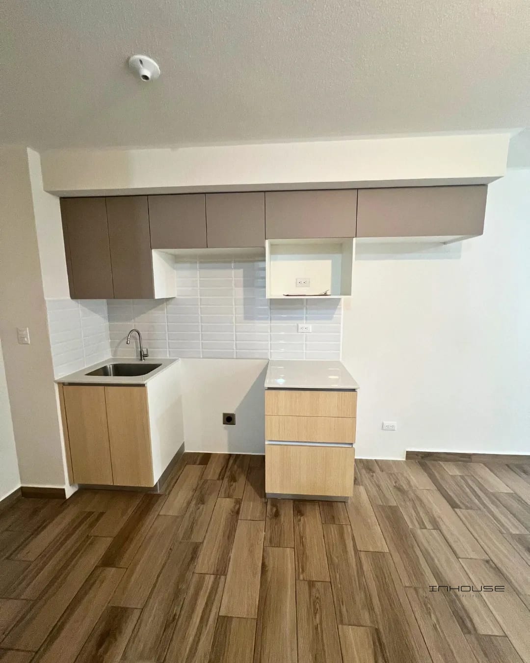 Apartamento en Venta Zona 16 en Primer Nivel con Jardín y Bodega — Apartamento en Venta en Lares 16, Zona 16, Guatemala, Ciudad — foto 7 de 10