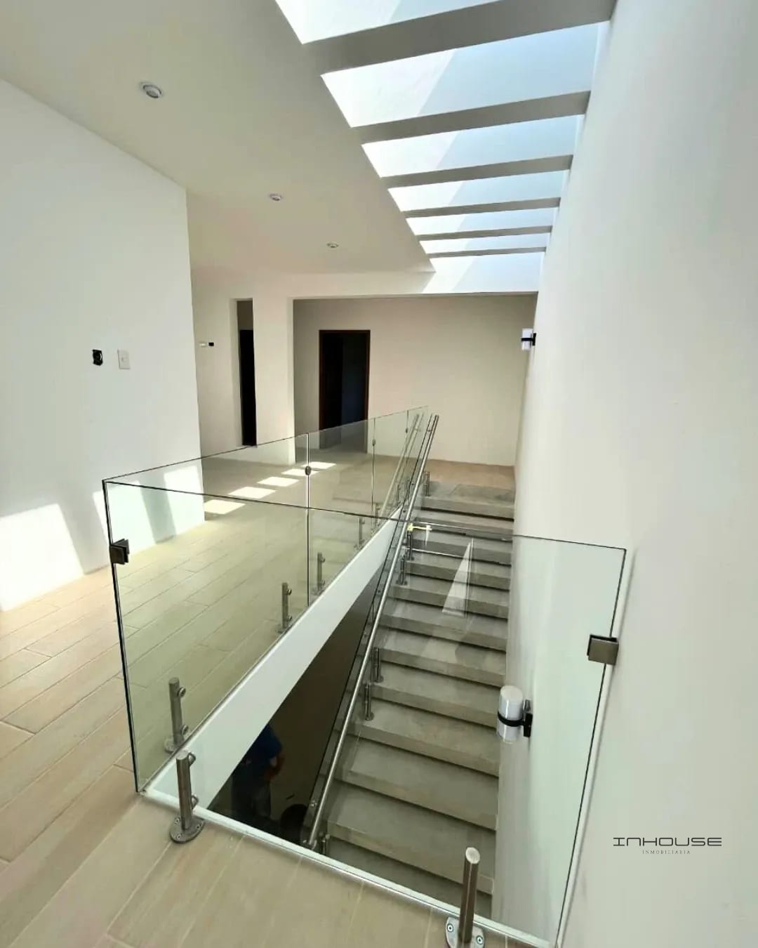 Casa en Venta en Zona 16 para Estrenar — Casa en Venta en Hacienda Real, Zona 16, Guatemala, Ciudad — foto 4 de 11