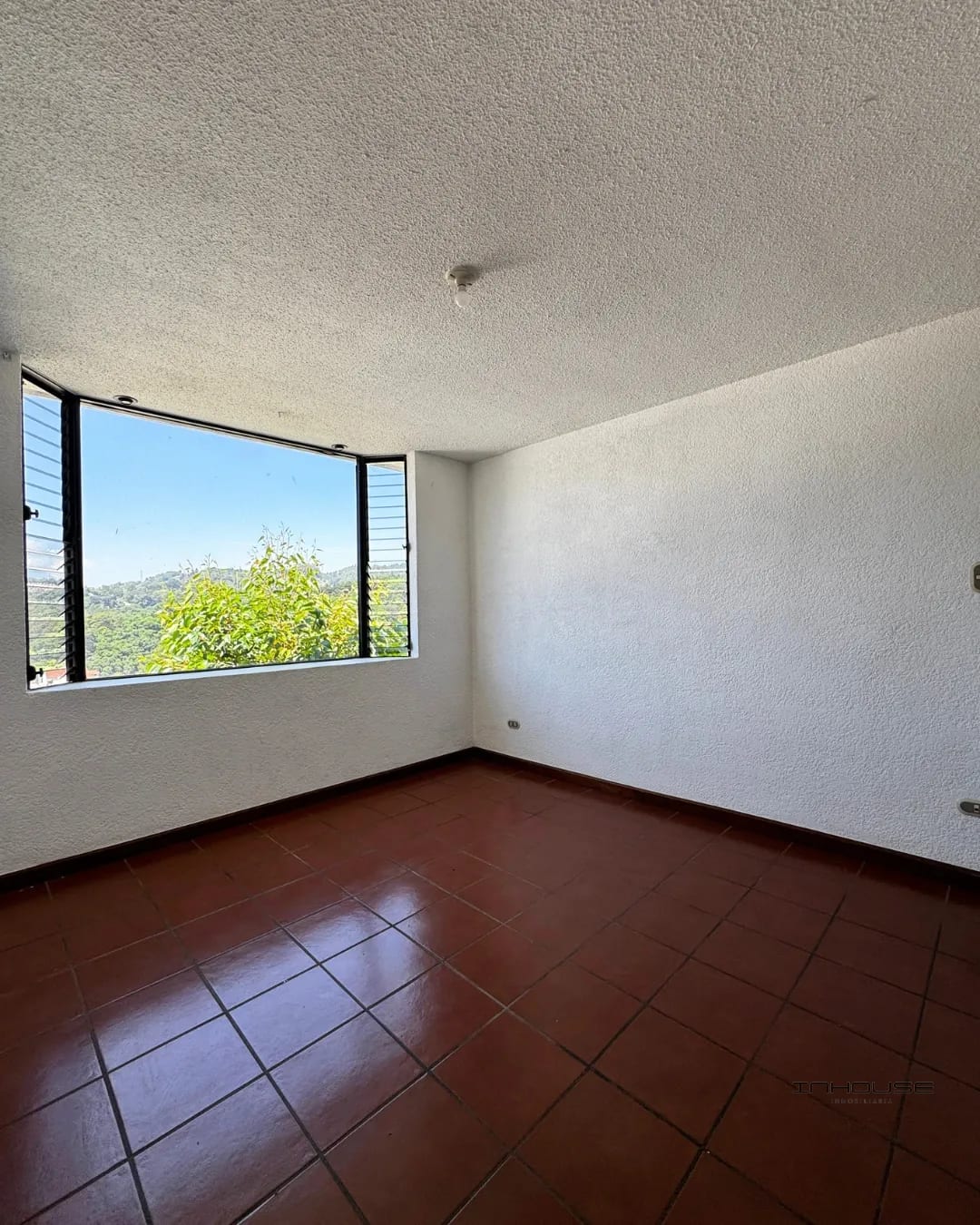 Casa en Venta en San Lucas — Casa en Venta en San Lucas Sacatepéquez, Sacatepéquez — foto 5 de 10