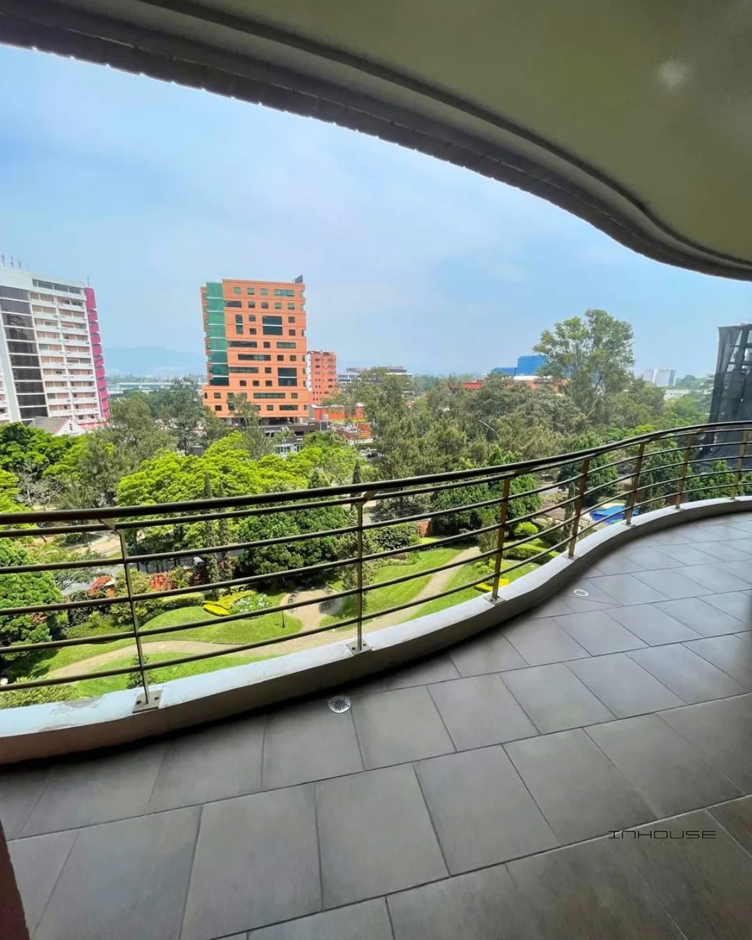 Apartamento en Renta Zona 14, Tadeus — Apartamento en Venta en Tadeus, Zona 14, Guatemala, Ciudad — foto 8 de 11