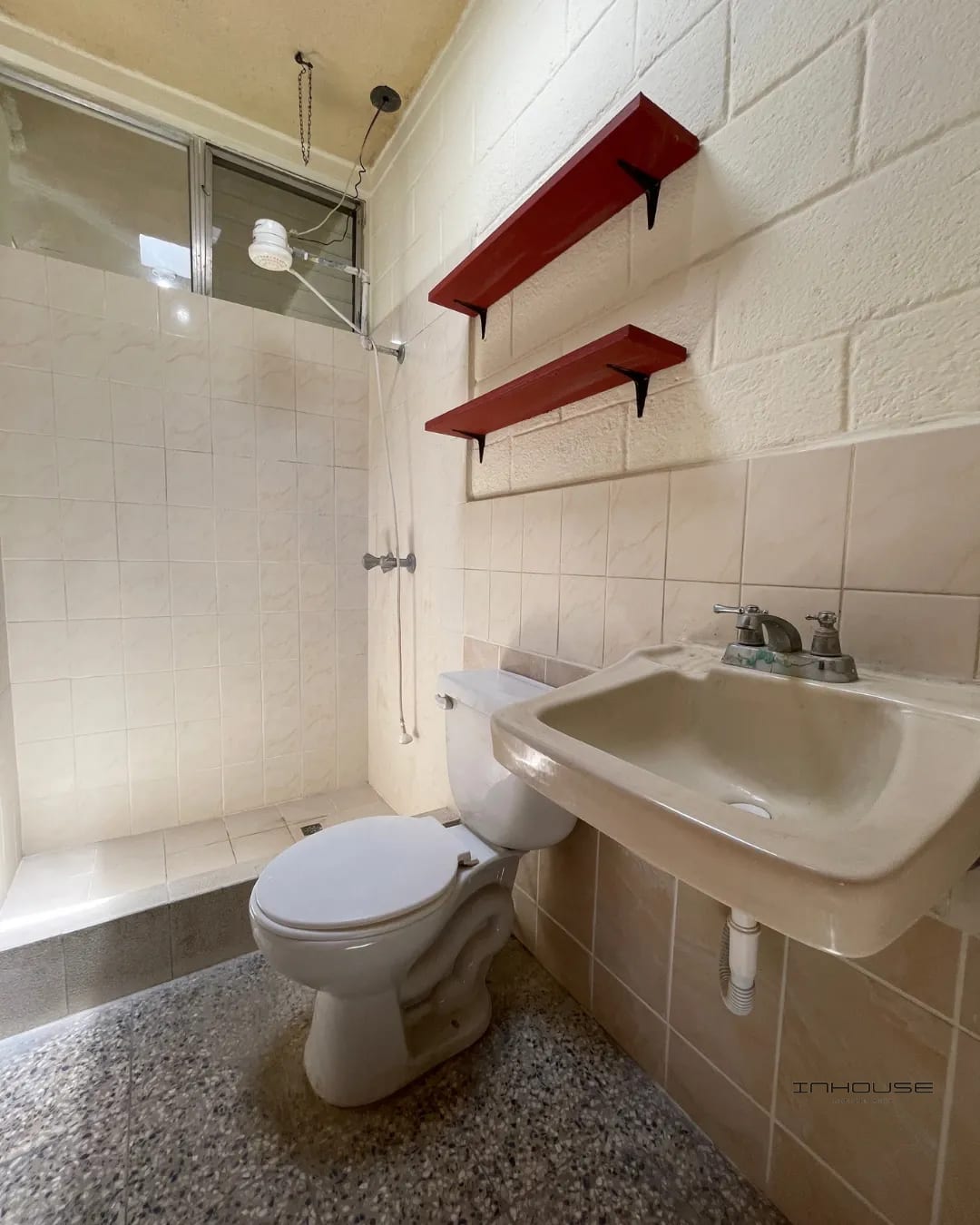 Casa en Venta en Villa Nueva Dentro de Garita -un Nivel- — Casa en Venta en Villa Nueva, Guatemala, Ciudad — foto 7 de 11