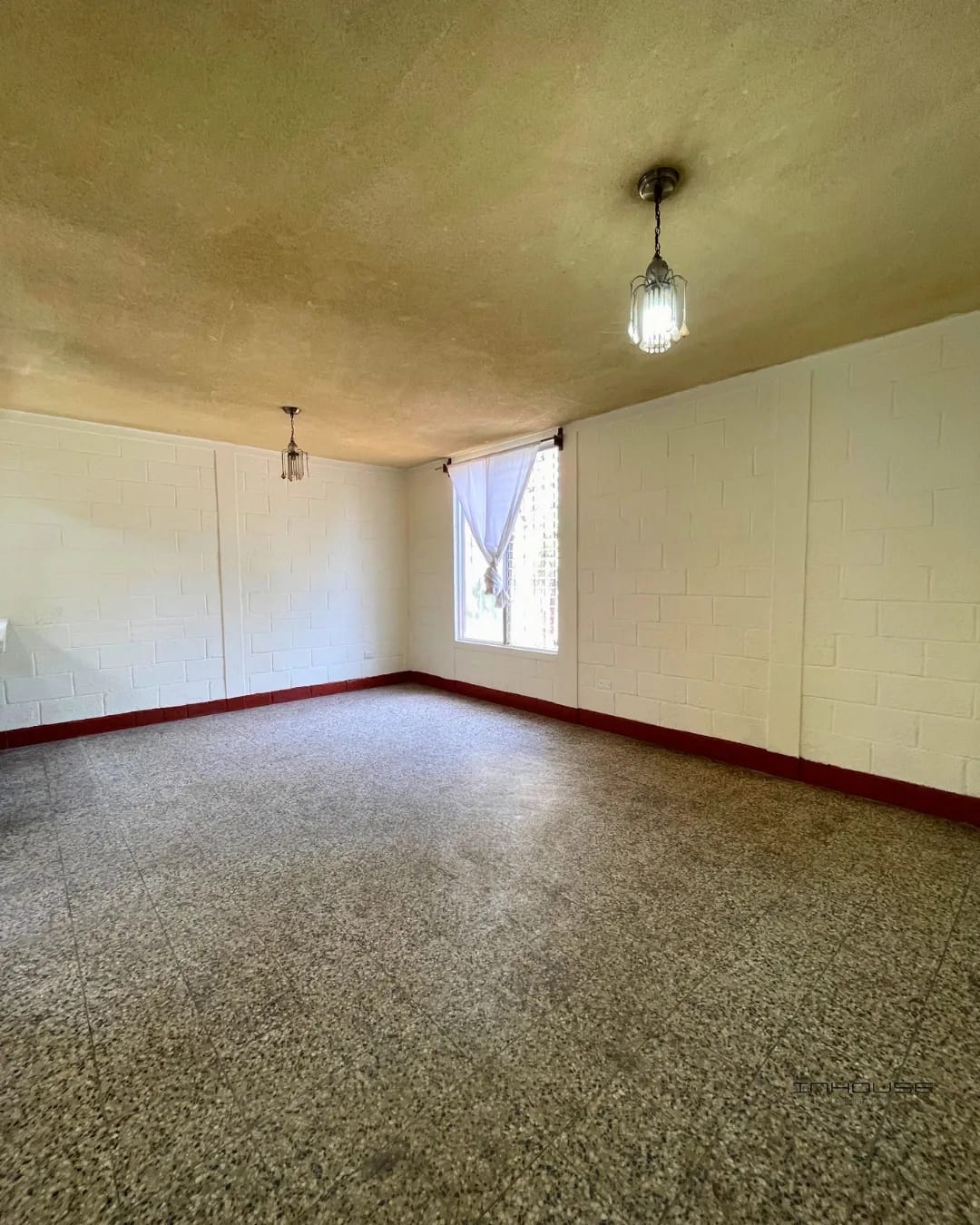 Casa en Venta en Villa Nueva Dentro de Garita -un Nivel- — Casa en Venta en Villa Nueva, Guatemala, Ciudad — foto 8 de 11
