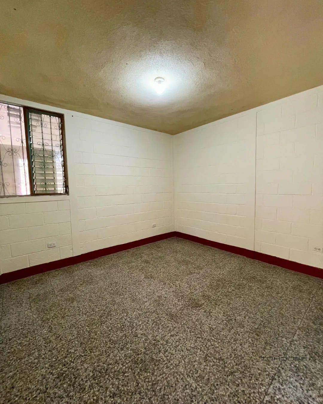 Casa en Venta en Villa Nueva Dentro de Garita -un Nivel- — Casa en Venta en Villa Nueva, Guatemala, Ciudad — foto 10 de 11