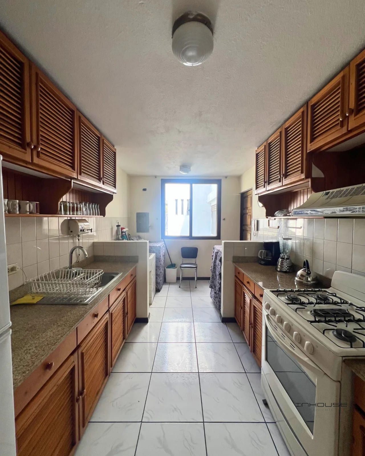 Apartamento en Renta Zona 9 Amueblado — Apartamento en Alquiler en Zona 9, Guatemala, Ciudad — foto 4 de 10