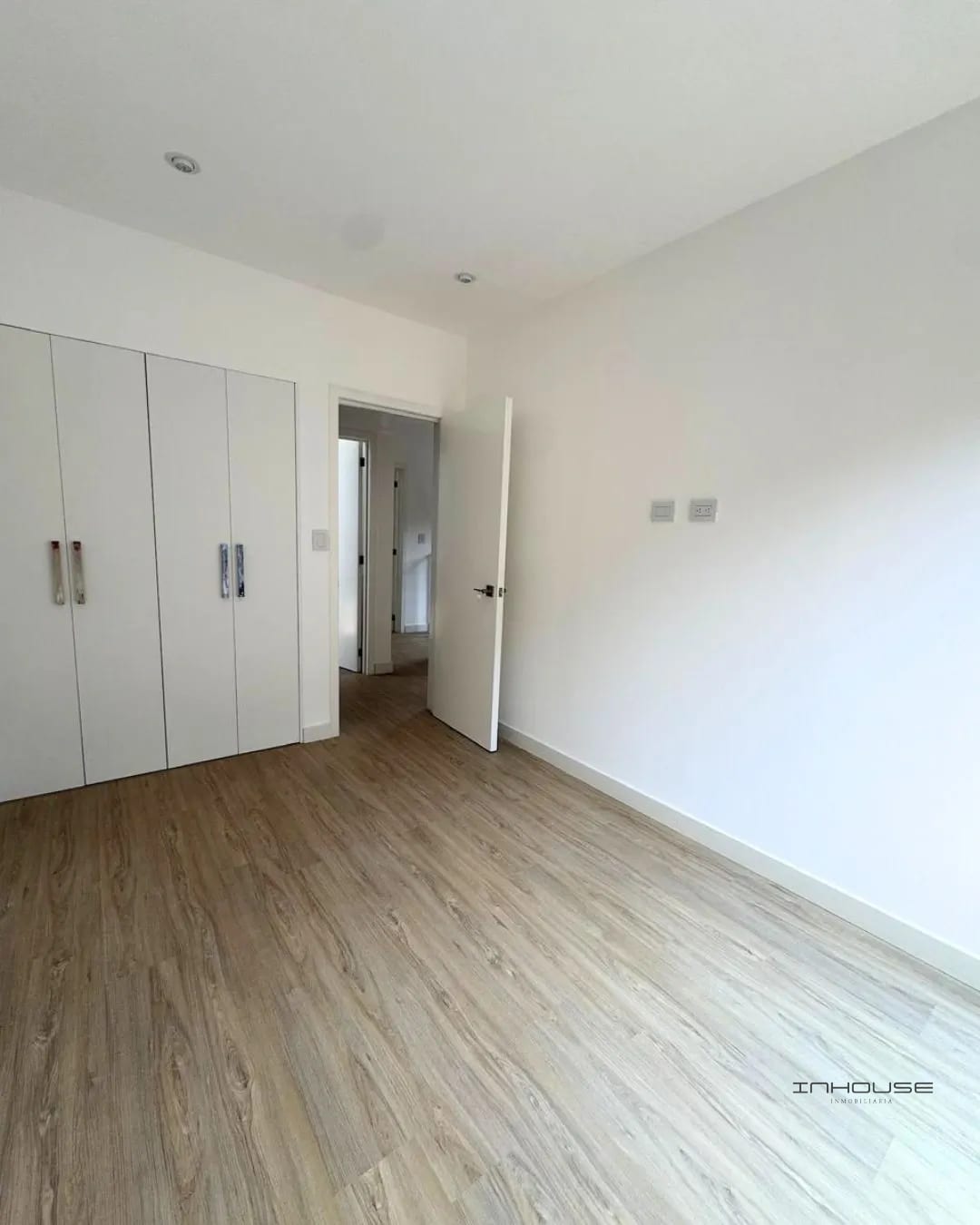 Casa en Venta en Zona 13 para Estrenar — Casa en Venta en Zona 13, Guatemala, Ciudad — foto 2 de 10