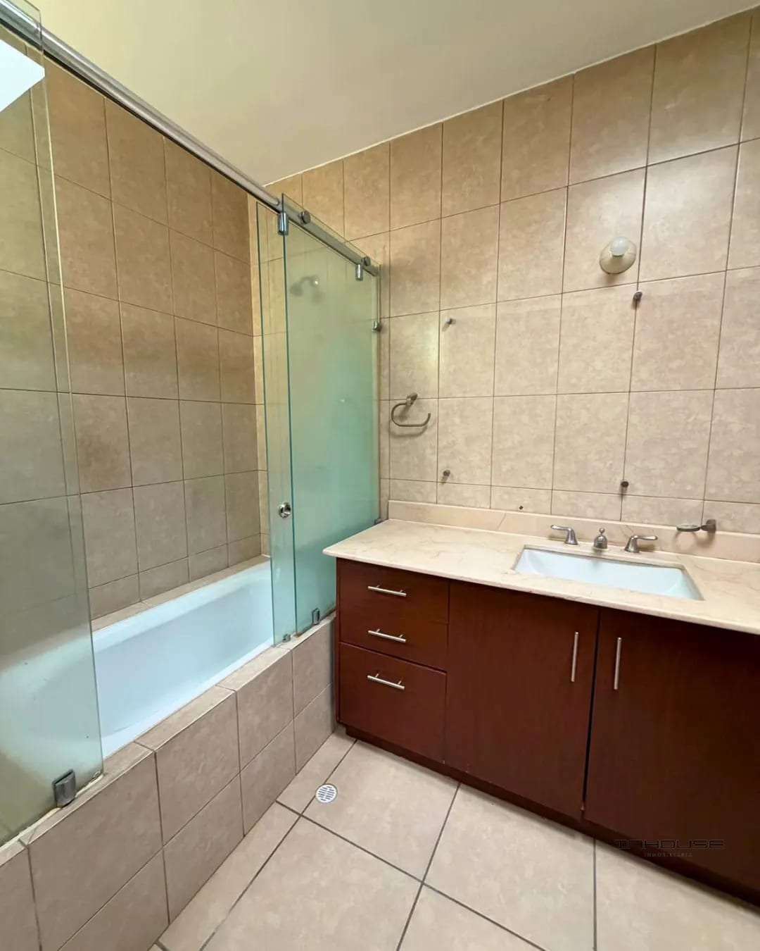 Casa en Venta en Zona 16 Ensenada de San Isidro — Casa en Venta en Zona 16, Guatemala, Ciudad — foto 6 de 11