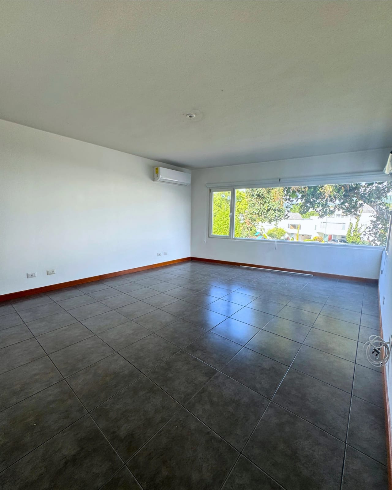 Casa en Renta Zona 16 Campos de San Isidro — Casa en Alquiler en Campos de San Isidro, Zona 16, Guatemala, Ciudad — foto 11 de 14