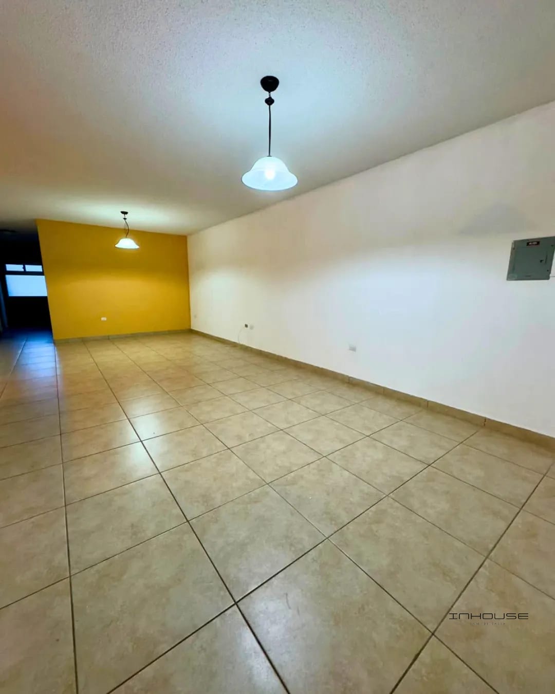 Apartamento en Renta Zona 16, Hacienda Real Sector 4 — Apartamento en Alquiler en Hacienda Real, Zona 16, Guatemala, Ciudad — foto 7 de 9