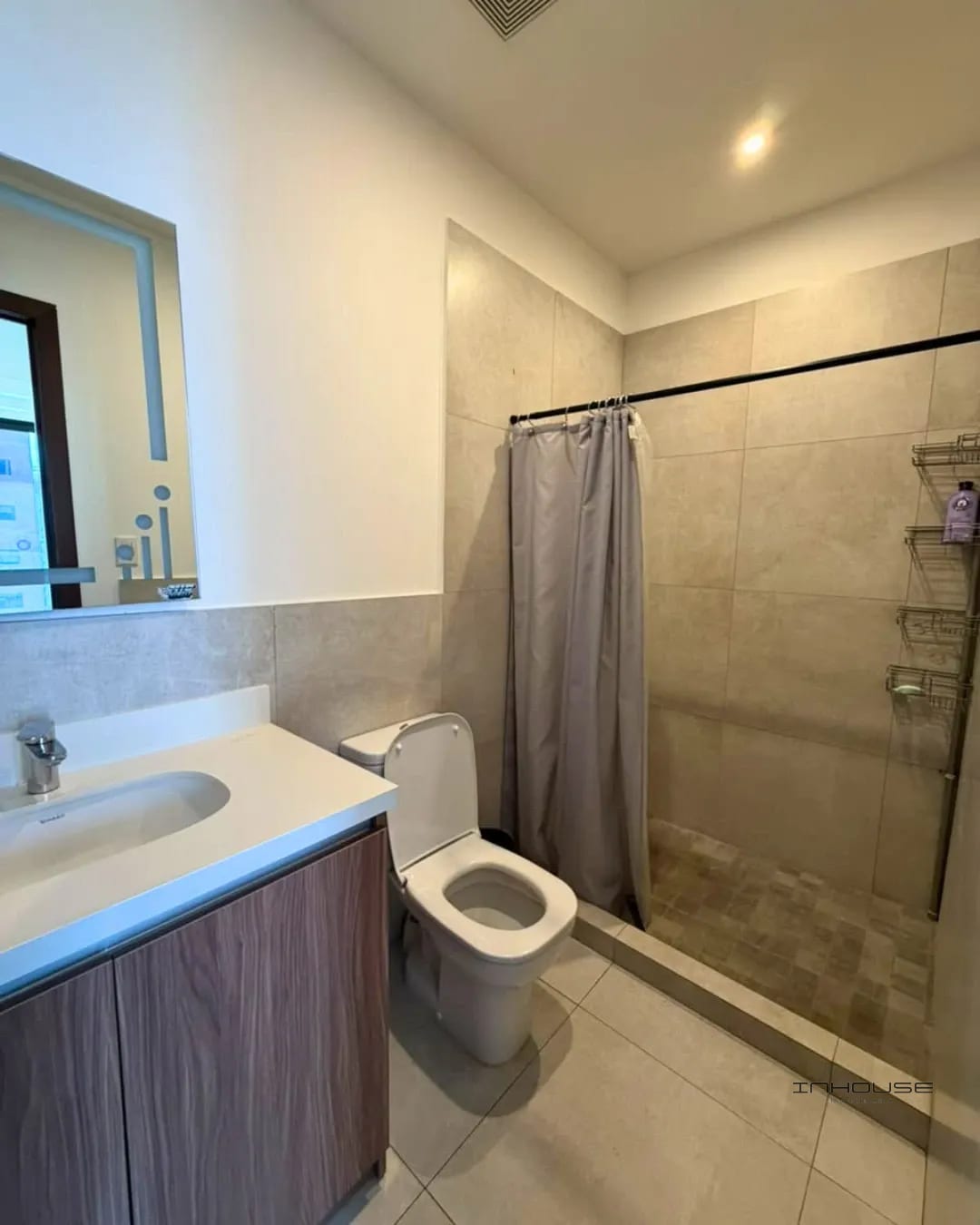 Apartamento en Venta en Zona 14 Amueblado en Nivel Alto — Apartamento en Venta en Casa Roble, Zona 14, Guatemala, Ciudad — foto 6 de 10