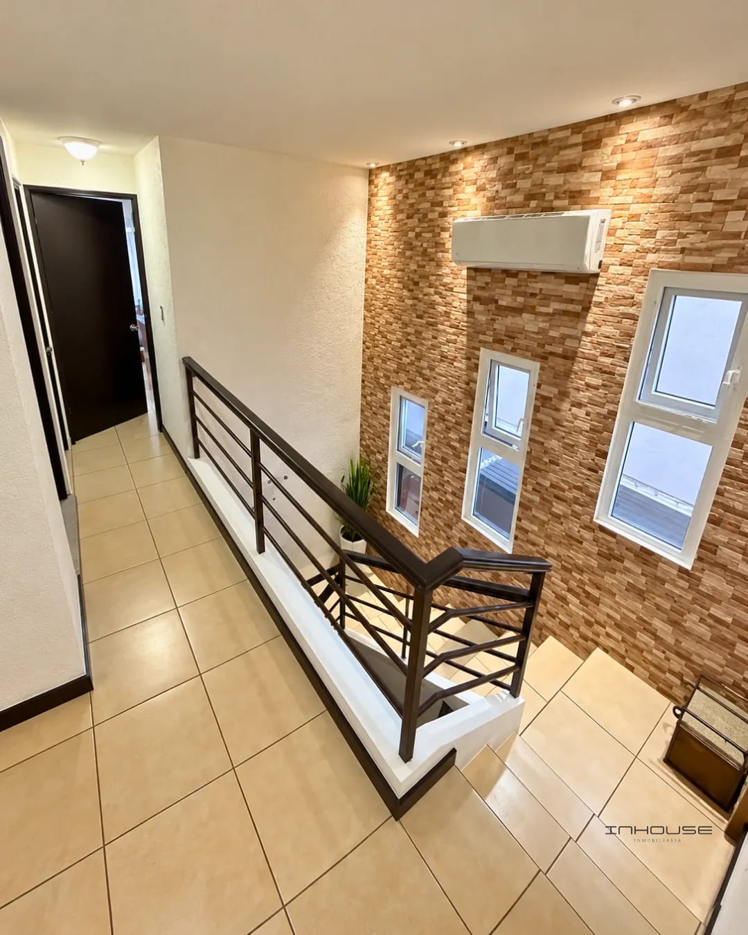 Casa en Venta en CAES Altos de Village KM 25 — Casa en Venta en Fraijanes, Carretera a El Salvador, Guatemala, Ciudad — foto 1 de 11
