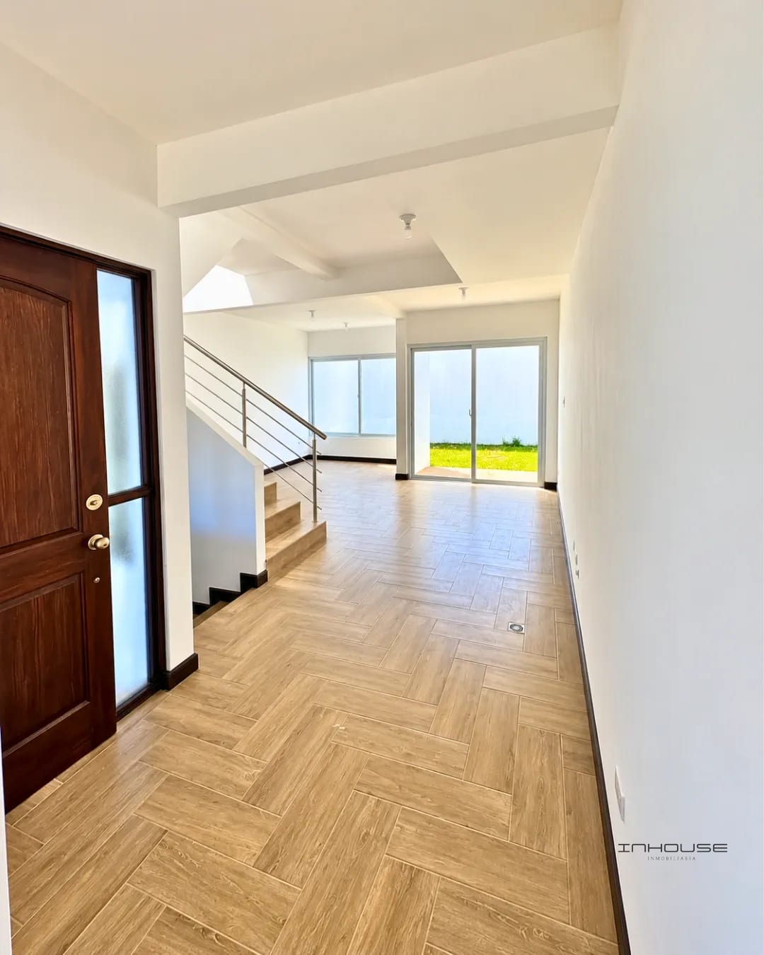 Casa en Venta en Zona 16 para Estrenar — Casa en Venta en Hacienda Real, Zona 16, Guatemala, Ciudad — foto 1 de 10