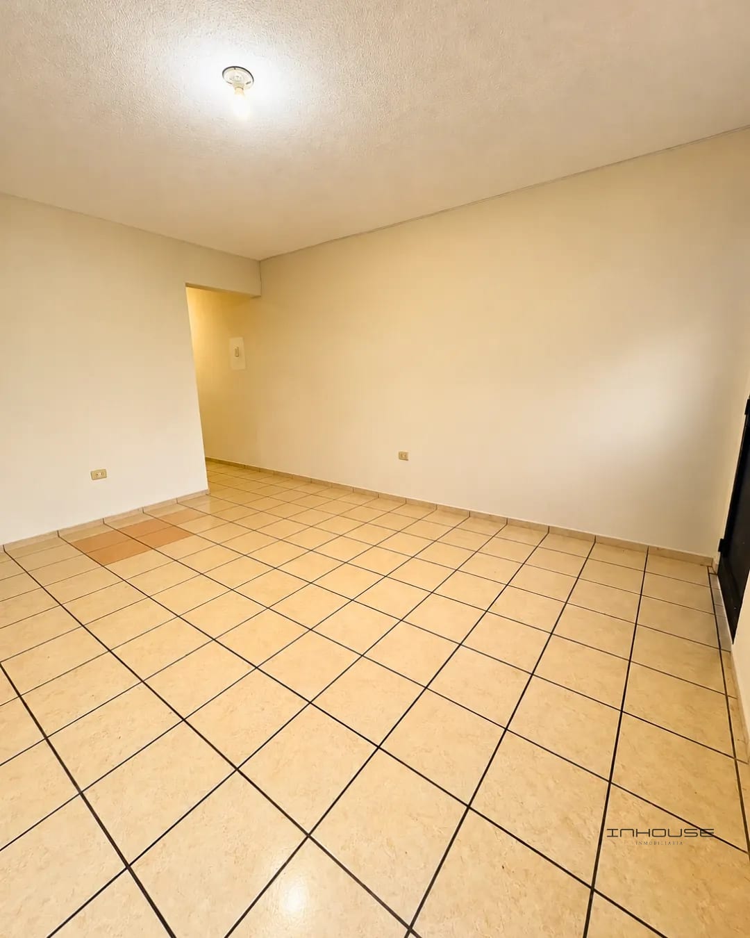 Apartamento en Renta Zona 5 Primer Nivel — Apartamento en Alquiler en Zona 5, Guatemala, Ciudad — foto 1 de 9