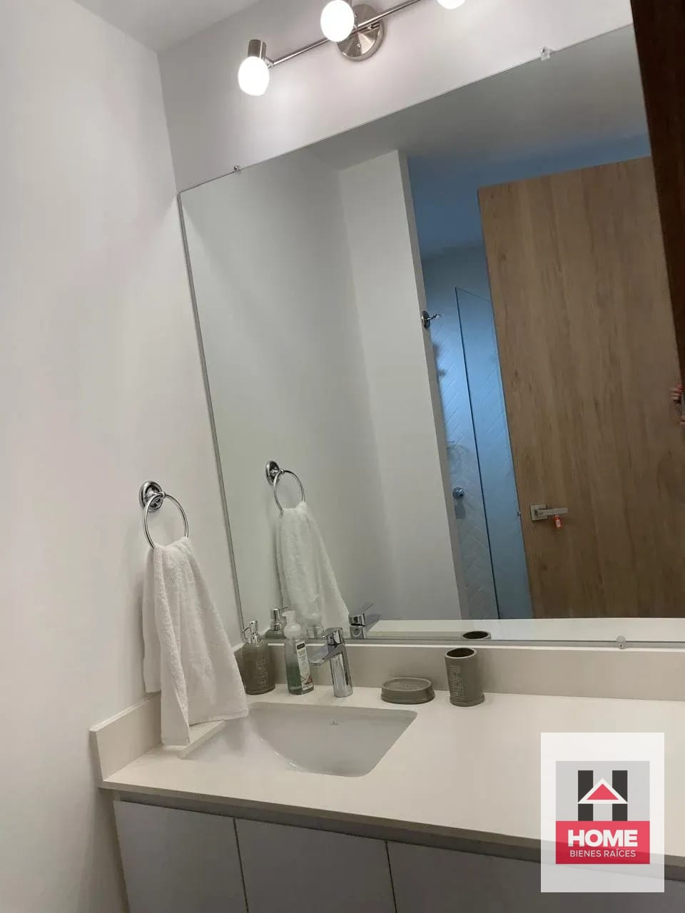 Alquiler de Apartamento de 3 Habitaciones en Triva Zona 15, Vista a Volcanes — Apartamento en Alquiler en Trivá, Zona 15, Guatemala, Ciudad — foto 10 de 17