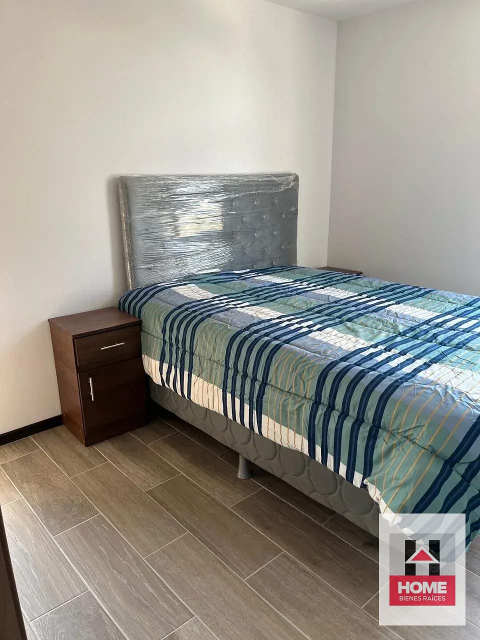 Apartamento en Venta a Pasos de Oakland Mall | Zona 10 — Apartamento en Venta en Biko, Zona 10, Guatemala, Ciudad — foto 2 de 11