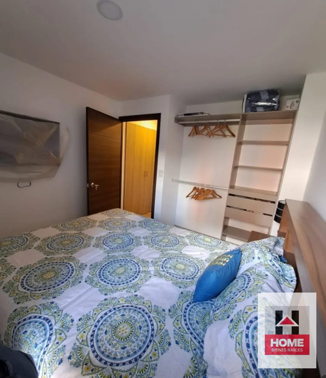 Apartamento de 1 Dor Todos los Servicios — Apartamento en Alquiler en Parque 10, Zona 10, Guatemala, Ciudad — foto 9 de 10