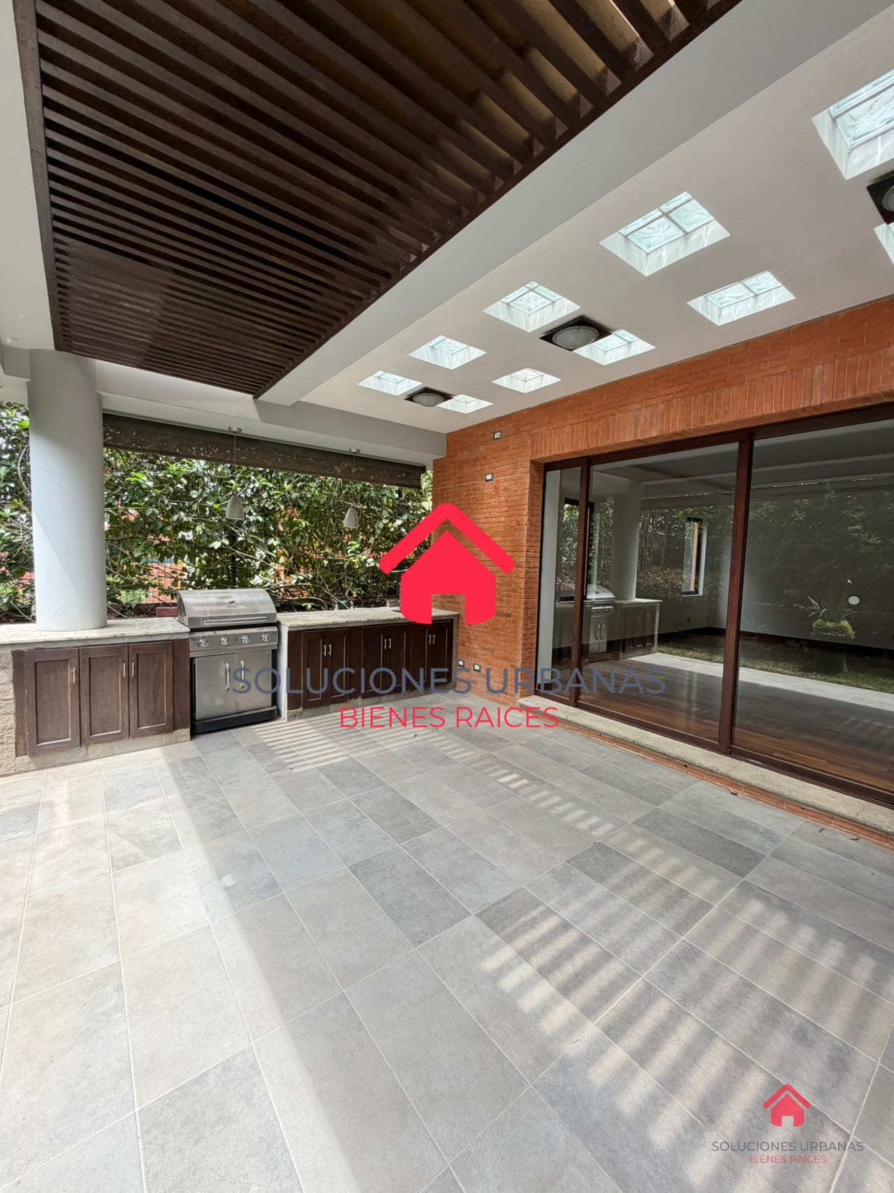 LINDISIMA CASA ACACIAS CAYALA ZONA 16 — Casa en Alquiler en Acacias de Cayalá, Zona 16, Guatemala, Ciudad — foto 3 de 10