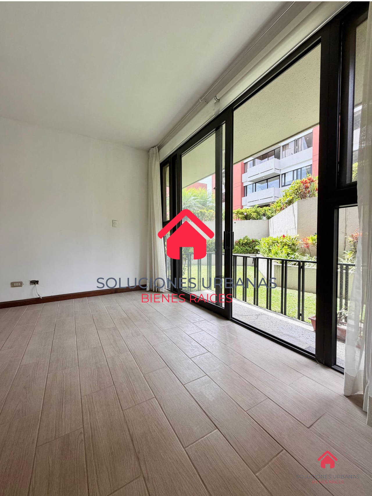 Lindo Apartamento Zona 10 — Apartamento en Alquiler en Villareal, Zona 10, Guatemala, Ciudad — foto 4 de 7