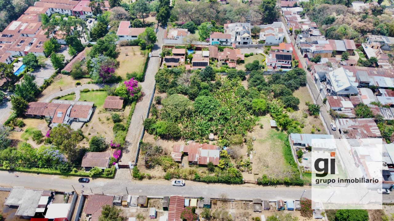 Interesante propiedad en venta en San Juan El Obispo — Terreno en Venta en Antigua, Sacatepéquez — foto 3 de 3