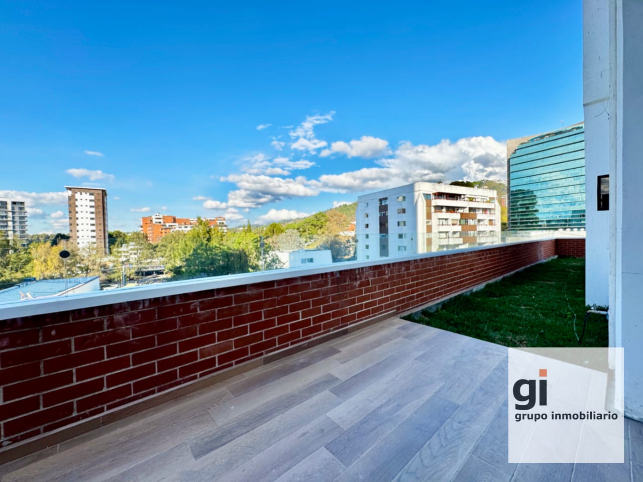 En alquiler, apartamento con jardín y vista en zona 15, 3 dormitorios — Apartamento en Alquiler en Zona 15, Guatemala, Ciudad — foto 4 de 13
