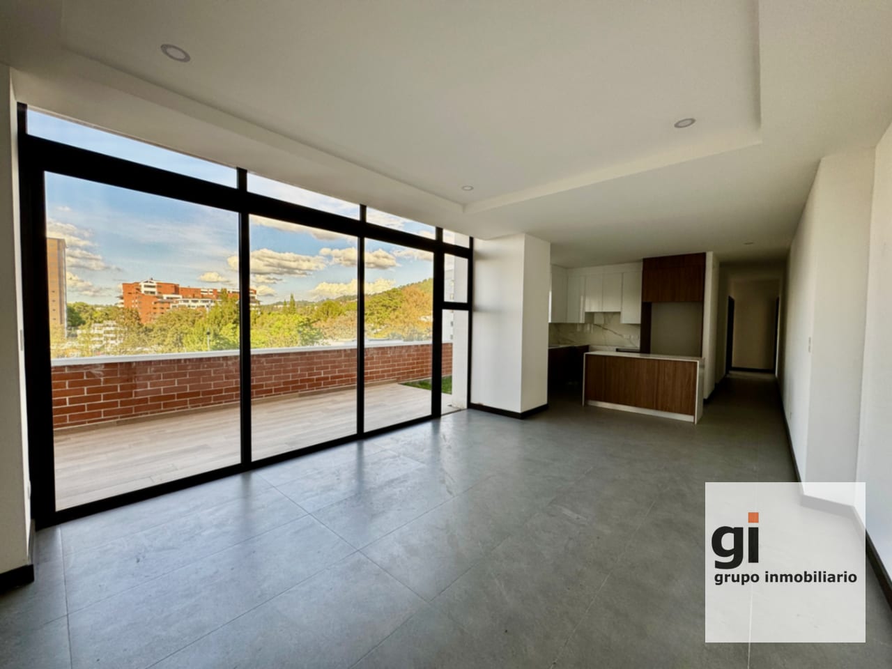 En alquiler, apartamento con jardín y vista en zona 15, 3 dormitorios — Apartamento en Alquiler en Zona 15, Guatemala, Ciudad — foto 2 de 13